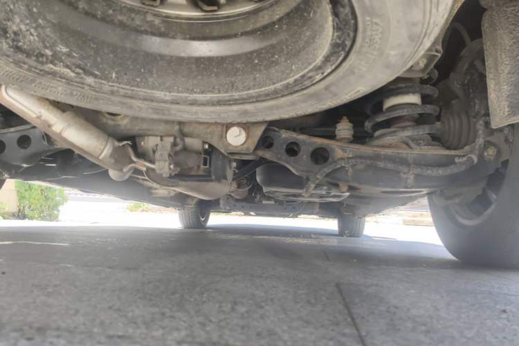 Used SAIC MAXUS G20 2020 2.0T Gasoline Automatic ZhiZun Edition Chassis Rear
