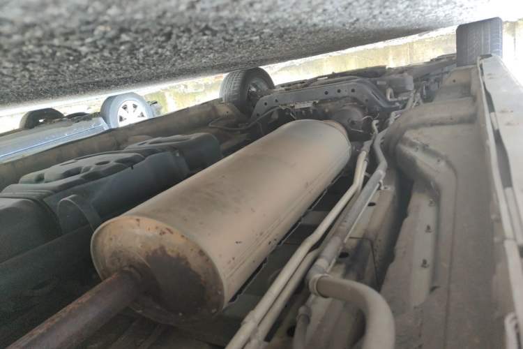 Used SAIC MAXUS G20 2020 2.0T Gasoline Automatic ZhiZun Edition Chassis Rear Left