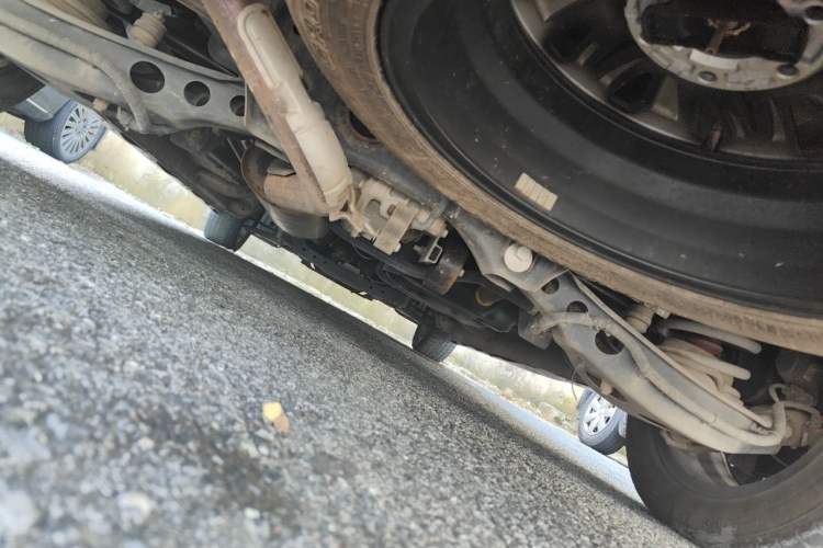 Used SAIC MAXUS G20 2020 2.0T Gasoline Automatic ZhiZun Edition Chassis Rear