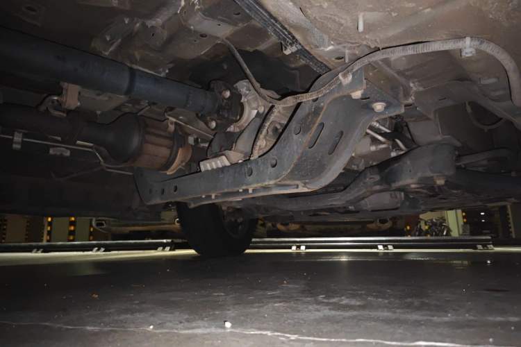 Used SAIC MAXUS G20 2020 2.0T Gasoline Automatic ZhiZun Edition Chassis Rear Right