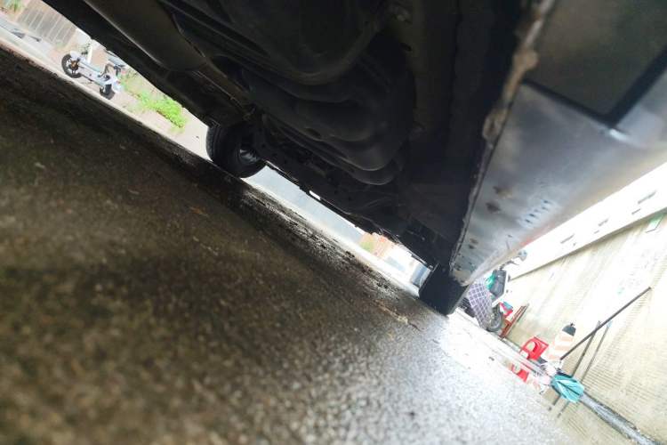 Used SAIC MAXUS G20 2020 2.0T Gasoline Automatic Luxury Edition Chassis Rear Right