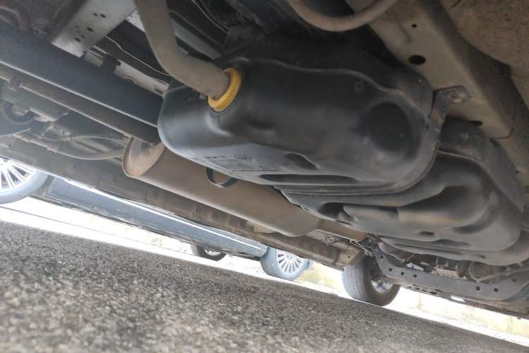 Used SAIC MAXUS G20 2020 2.0T Gasoline Automatic ZhiZun Edition Chassis Rear Right