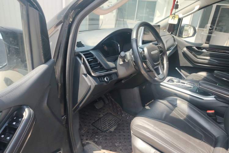 Used SAIC MAXUS G20 2020 2.0T Gasoline Automatic ZhiZun Edition Driver Seat