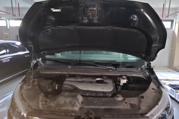 Used SAIC MAXUS G20 2020 2.0T Gasoline Automatic ZhiZun Edition Engine Bay