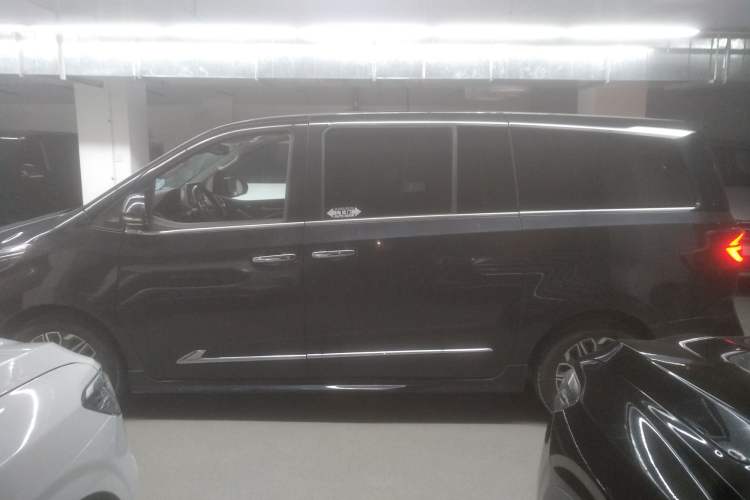 Used SAIC MAXUS G20 2020 2.0T Gasoline Automatic ZhiZun Edition Exterior 3