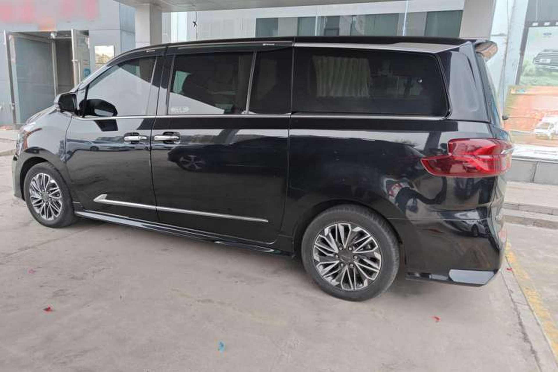 Used SAIC MAXUS G20 2020 2.0T Gasoline Automatic ZhiZun Edition Exterior 5