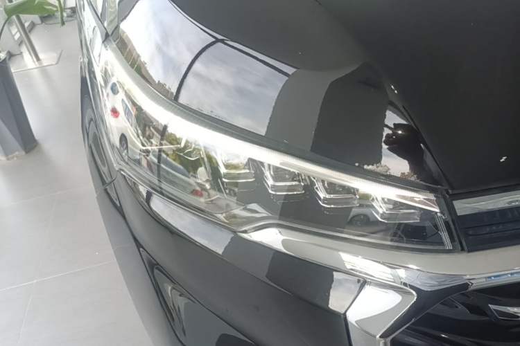 Used SAIC MAXUS G20 2020 2.0T Gasoline Automatic Luxury Executive Edition Exterior 6