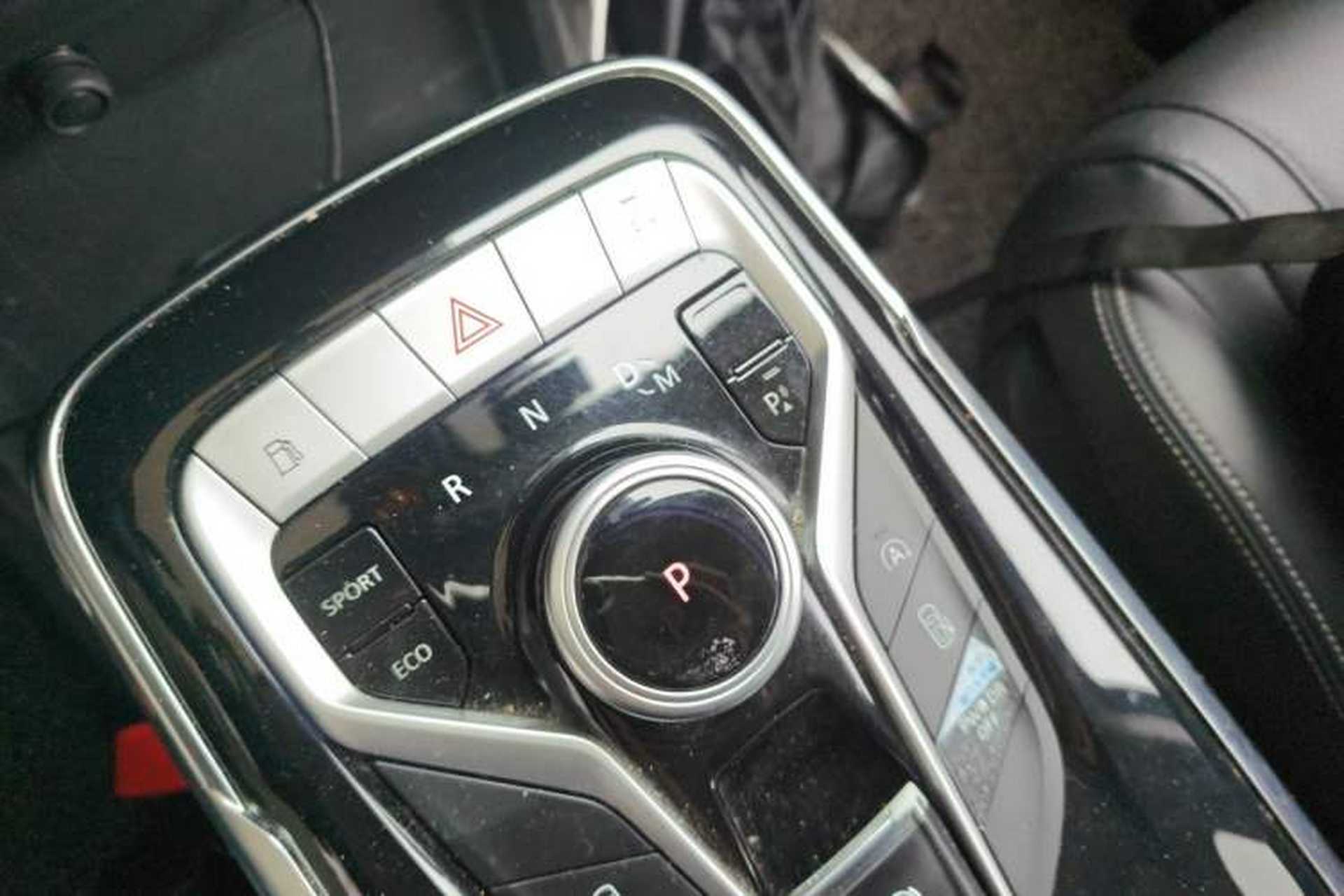 Used SAIC MAXUS G20 2020 2.0T Gasoline Automatic Luxury Executive Edition Gear Lever