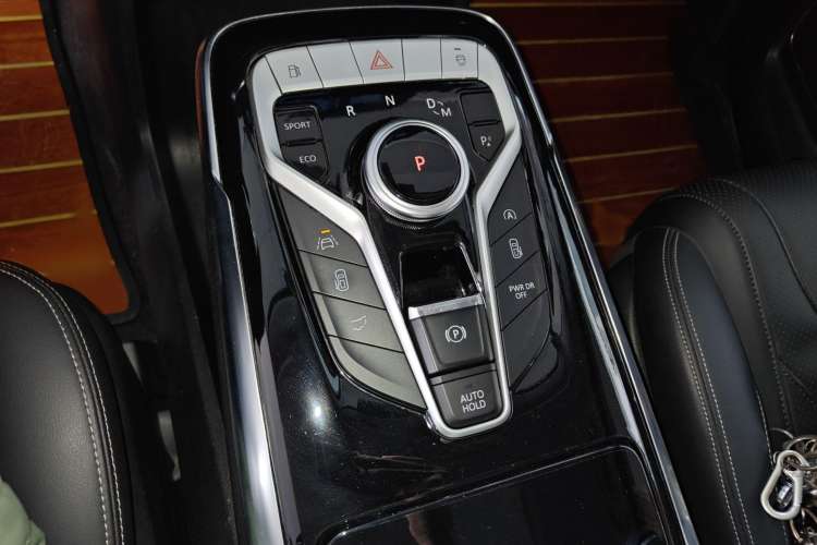 Used SAIC MAXUS G20 2020 2.0T Gasoline Automatic ZhiZun Edition Gear Lever