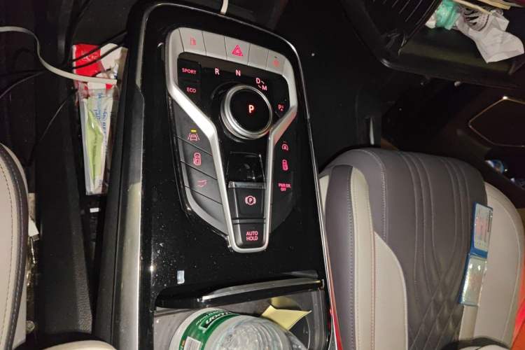 Used SAIC MAXUS G20 2020 2.0T Gasoline Automatic ZhiZun Edition Gear Lever