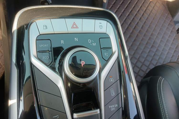 Used SAIC MAXUS G20 2020 2.0T Gasoline Automatic Selected Version Gear Lever