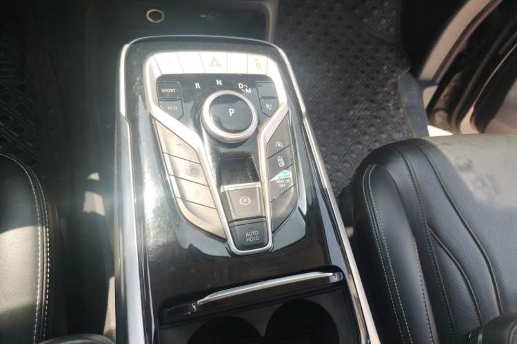 Used SAIC MAXUS G20 2020 2.0T Gasoline Automatic ZhiZun Edition Gear Lever