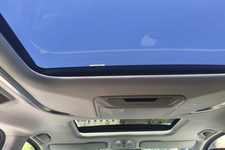 Used SAIC MAXUS G20 2020 2.0T Gasoline Automatic ZhiZun Edition Headliner