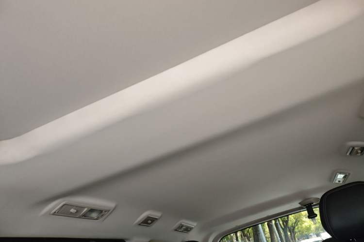 Used SAIC MAXUS G20 2020 2.0T Gasoline Automatic Luxury Edition Headliner
