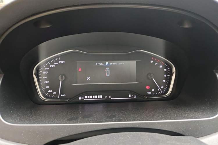 Used SAIC MAXUS G20 2020 2.0T Gasoline Automatic Luxury Edition Instrument Cluster