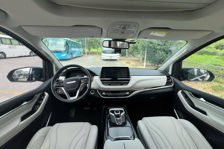 Used SAIC MAXUS G20 2020 2.0T Gasoline Automatic Luxury Edition Interior 8