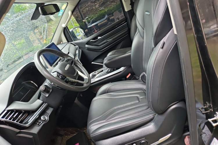 Used SAIC MAXUS G20 2020 2.0T Gasoline Automatic Luxury Edition Left Front Seat
