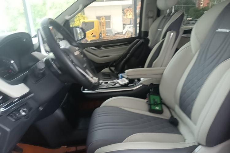 Used SAIC MAXUS G20 2020 2.0T Gasoline Automatic Luxury Executive Edition Left Front Seat