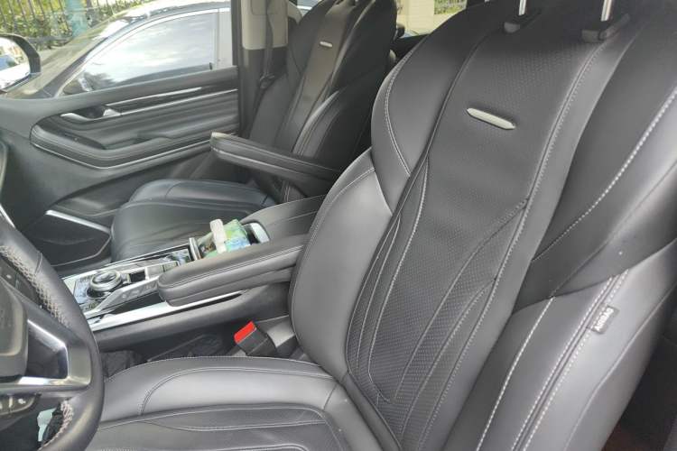 Used SAIC MAXUS G20 2020 2.0T Gasoline Automatic ZhiZun Edition Left Front Seat