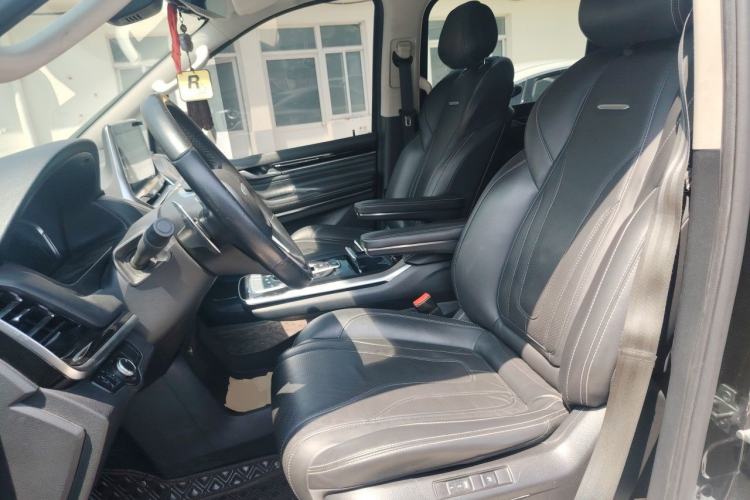 Used SAIC MAXUS G20 2020 2.0T Gasoline Automatic ZhiZun Edition Left Front Seat