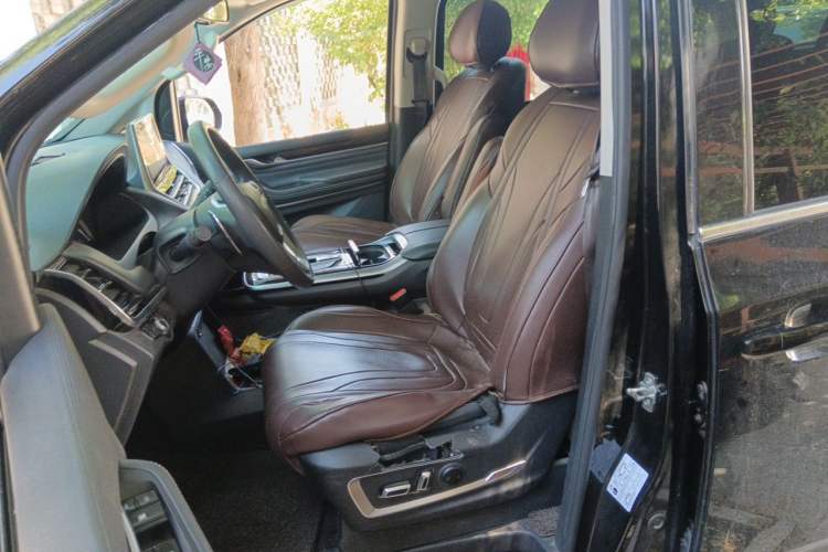 Used SAIC MAXUS G20 2020 2.0T Gasoline Automatic Luxury Edition Left Front Seat