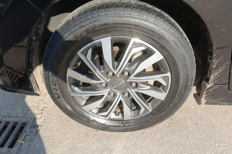 Used SAIC MAXUS G20 2020 2.0T Gasoline Automatic Selected Version Left Front Wheel Hub