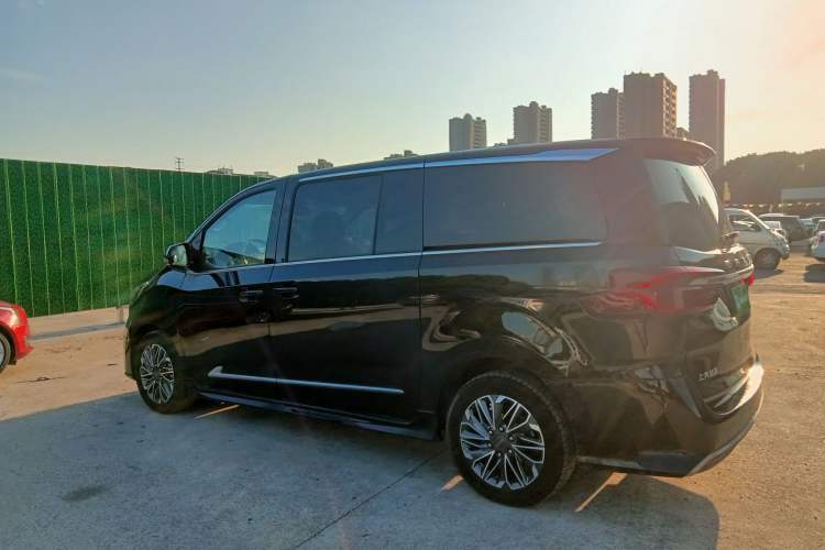 Used SAIC MAXUS G20 2020 2.0T Gasoline Automatic Luxury Edition Left Side