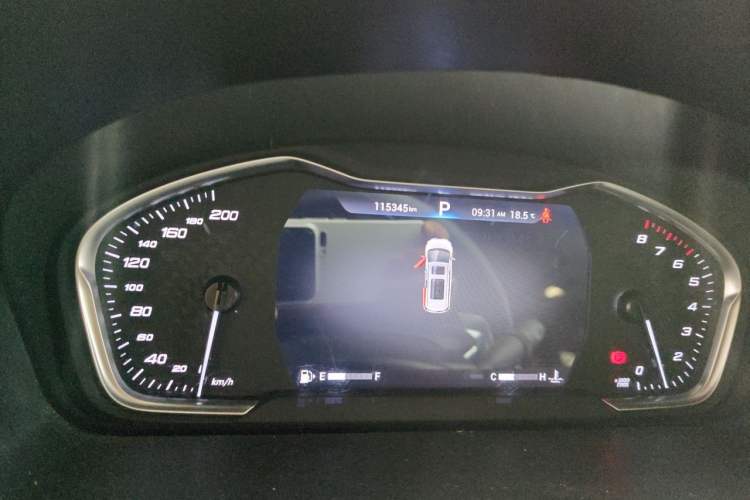 Used SAIC MAXUS G20 2020 2.0T Gasoline Automatic Luxury Executive Edition Odometer Close Up