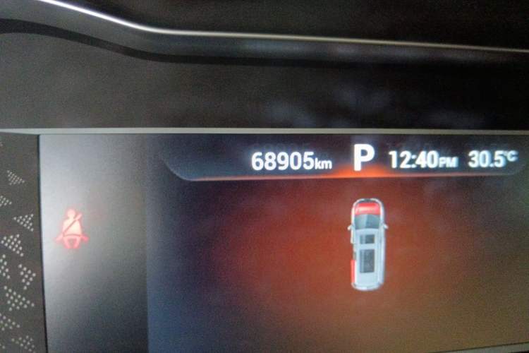 Used SAIC MAXUS G20 2020 2.0T Gasoline Automatic Luxury Edition Odometer Close Up