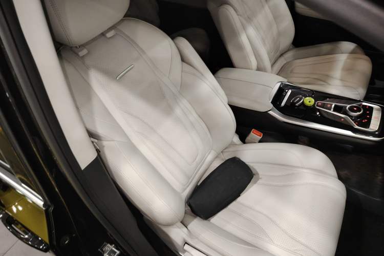 Used SAIC MAXUS G20 2020 2.0T Gasoline Automatic Luxury Edition Right Front Seat