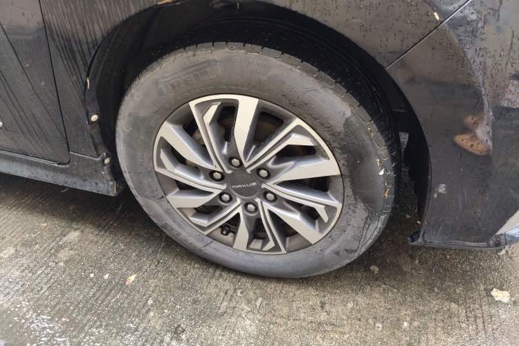 Used SAIC MAXUS G20 2020 2.0T Gasoline Automatic Luxury Edition Right Front Wheel Hub