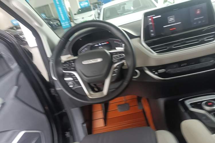 Used SAIC MAXUS G20 2020 2.0T Gasoline Automatic Luxury Executive Edition Steering Wheel