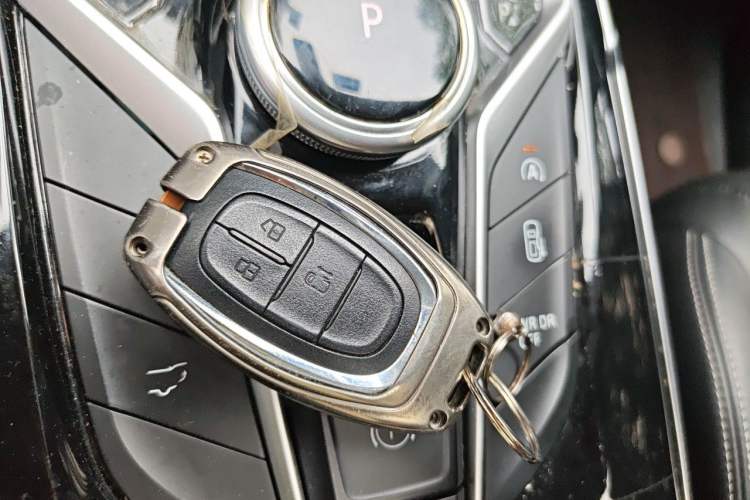 Used SAIC MAXUS G20 2020 2.0T Gasoline Automatic Luxury Edition Vehicle Key