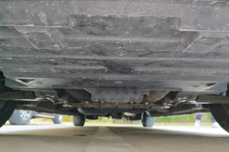 Used SAIC MAXUS G20 2020 2.0T Gasoline Automatic ZhiZun Edition Chassis Front