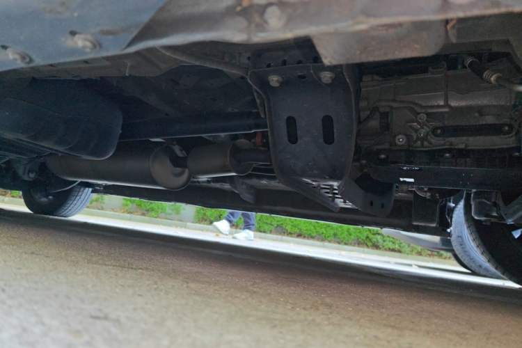 Used SAIC MAXUS G20 2020 2.0T Gasoline Automatic ZhiZun Edition Chassis Front Right