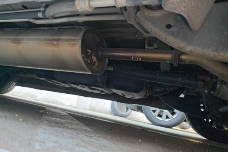 Used SAIC MAXUS G20 2020 2.0T Gasoline Automatic ZhiZun Edition Chassis Rear Left