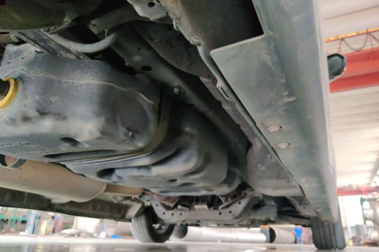 Used SAIC MAXUS G20 2020 2.0T Gasoline Automatic Luxury Edition Chassis Rear Right