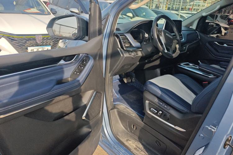 Used SAIC MAXUS G20 2020 2.0T Gasoline Automatic Flagship Edition Driver Seat