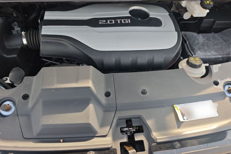 Used SAIC MAXUS G20 2020 2.0T Gasoline Automatic Flagship Edition Engine Bay