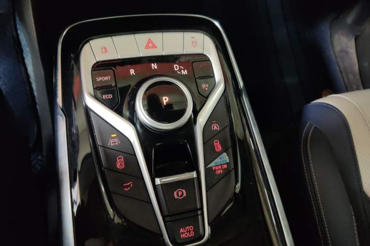 Used SAIC MAXUS G20 2020 2.0T Gasoline Automatic Luxury Edition Gear Lever