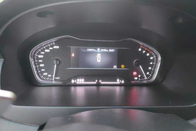 Used SAIC MAXUS G20 2020 2.0T Gasoline Automatic Luxury Edition Instrument Cluster