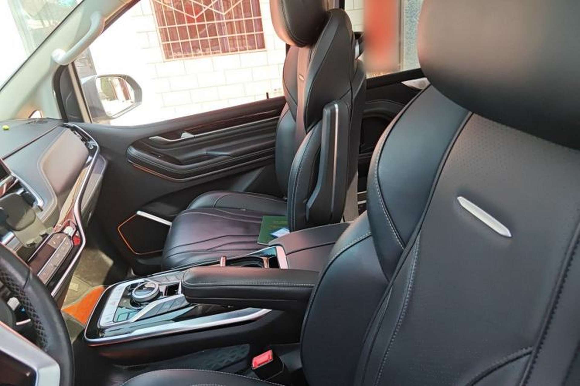 Used SAIC MAXUS G20 2020 2.0T Gasoline Automatic Luxury Executive Edition Left Front Seat
