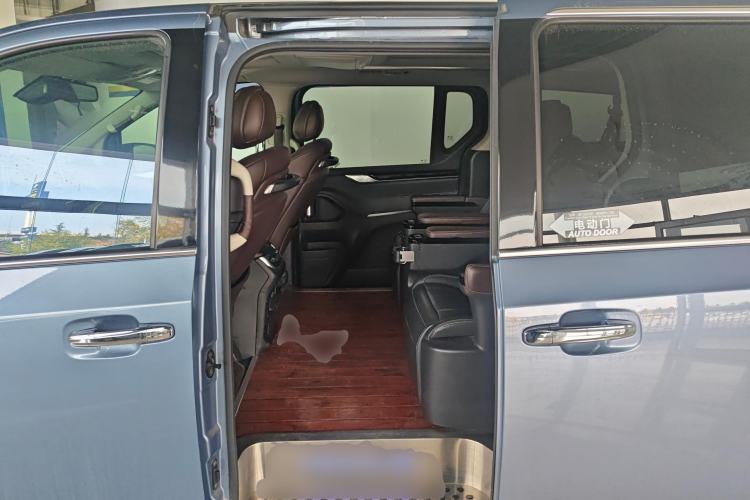Used SAIC MAXUS G20 2020 2.0T Gasoline Automatic Flagship Edition Left Rear Seat