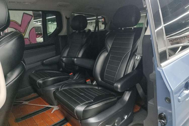 Used SAIC MAXUS G20 2020 2.0T Gasoline Automatic Luxury Edition Left Rear Seat