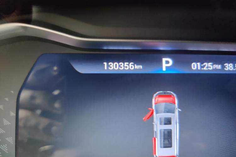 Used SAIC MAXUS G20 2020 2.0T Gasoline Automatic Luxury Edition Odometer Close Up
