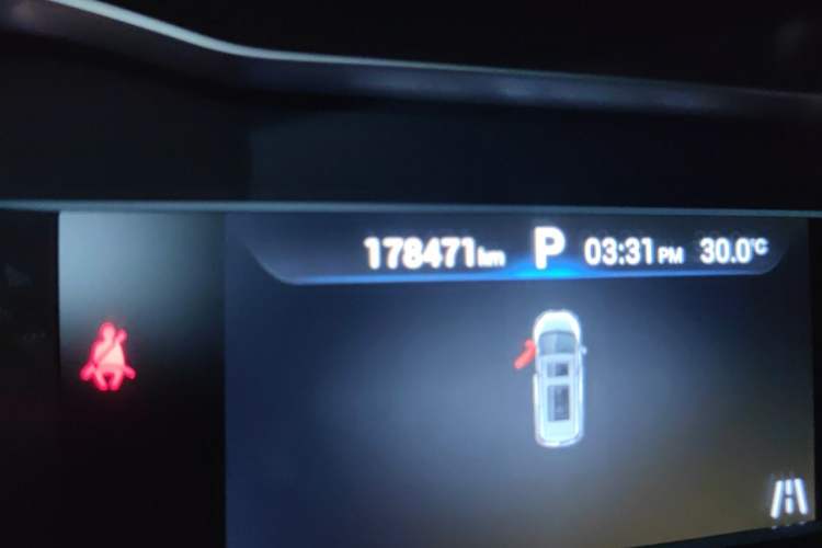 Used SAIC MAXUS G20 2020 2.0T Gasoline Automatic Luxury Edition Odometer Close Up