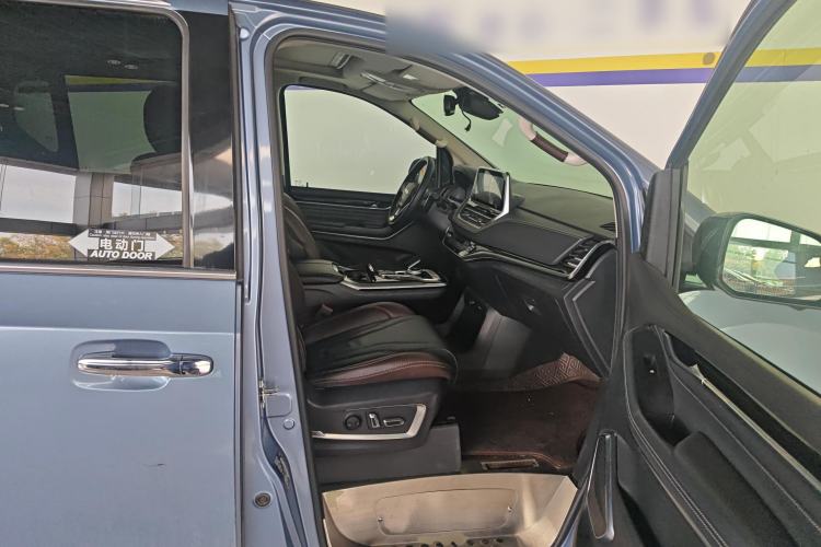 Used SAIC MAXUS G20 2020 2.0T Gasoline Automatic Flagship Edition Right Front Seat