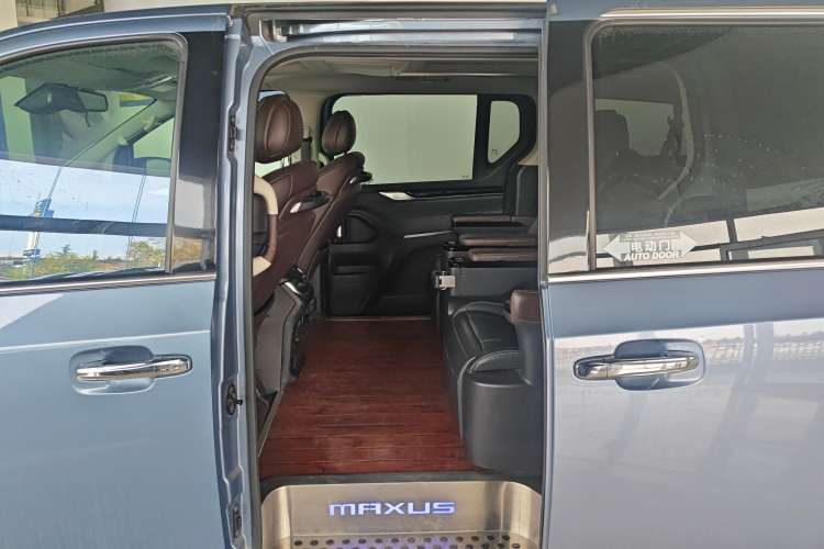 Used SAIC MAXUS G20 2020 2.0T Gasoline Automatic Flagship Edition Right Rear Seat