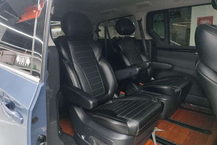 Used SAIC MAXUS G20 2020 2.0T Gasoline Automatic Luxury Edition Right Rear Seat
