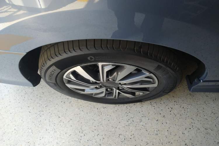Used SAIC MAXUS G20 2020 2.0T Gasoline Automatic Luxury Edition Right Rear Wheel Hub